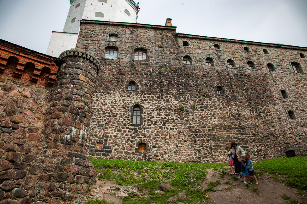 Выборг (Vyborg )